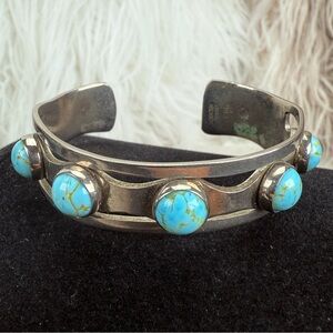 Southern vintage aged 925 Silver turquoise Mexico cuff bracelet